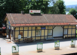 Annenheim, Bahnhofsgebäude